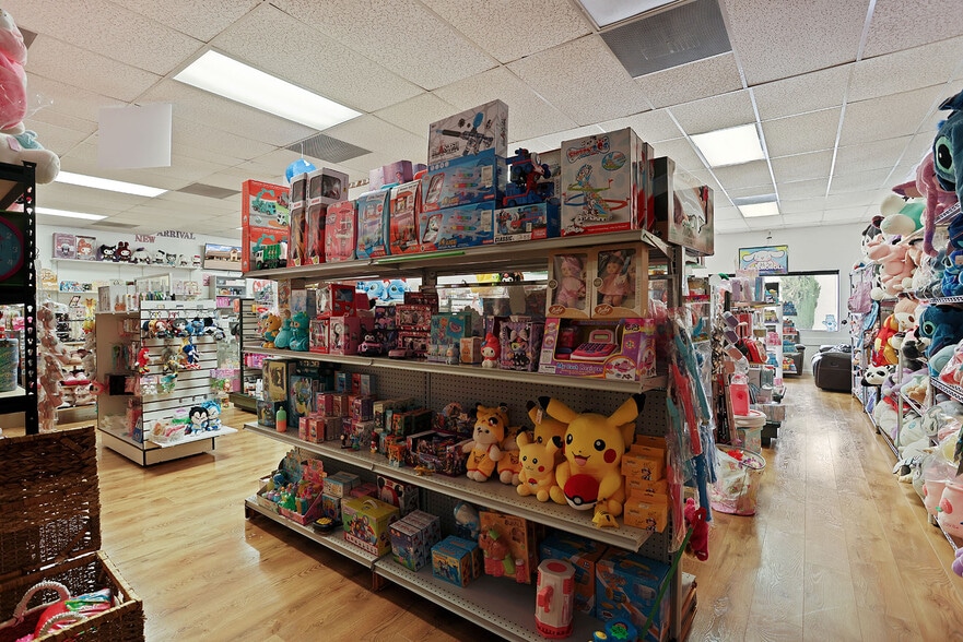 More Photos Of 702 Porter Ave, Stockton Medical For Sale