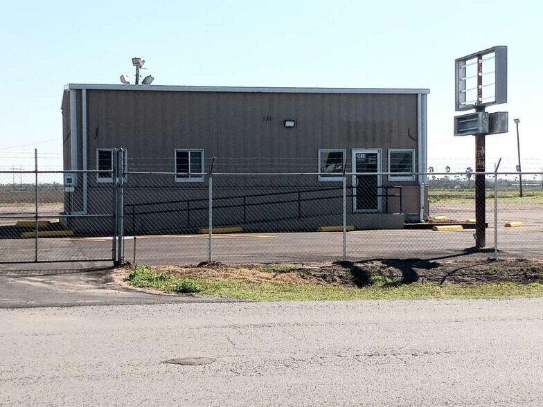 More Photos Of 3410 E Grimes Rd, Harlingen Industrial For Lease