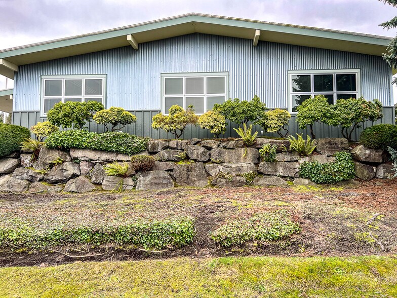 More Photos Of 202 Lincoln Ave, Mukilteo Office For Sale