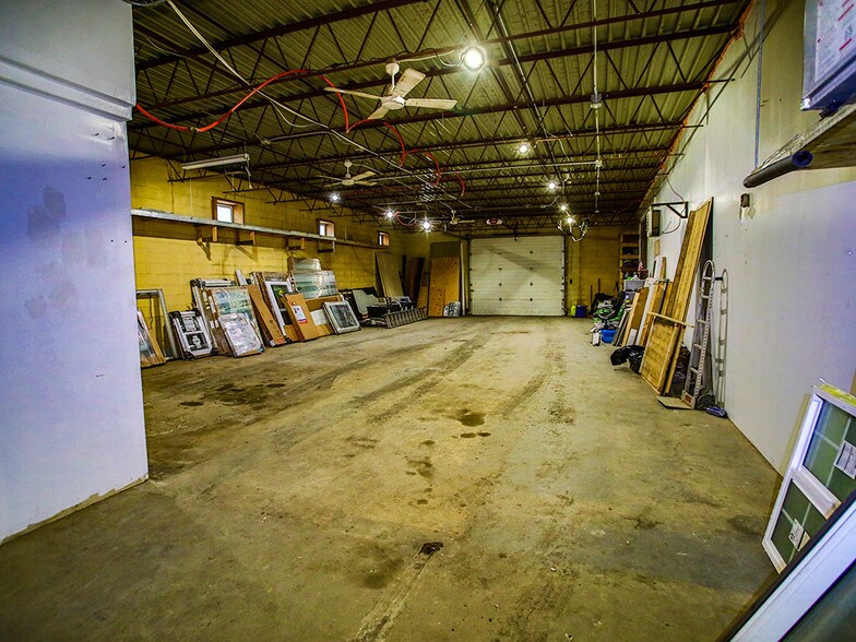 More Photos Of 42 Windsor Hwy, New Windsor Township Storefront Retail Office For Lease