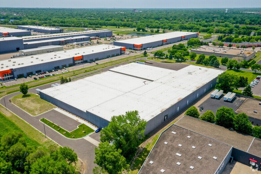 More Photos Of 5101 Industrial Blvd, Fridley Distribution For Lease
