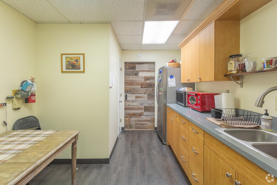 More Photos Of 15899 Los Gatos-Almaden Rd, Los Gatos Medical For Lease