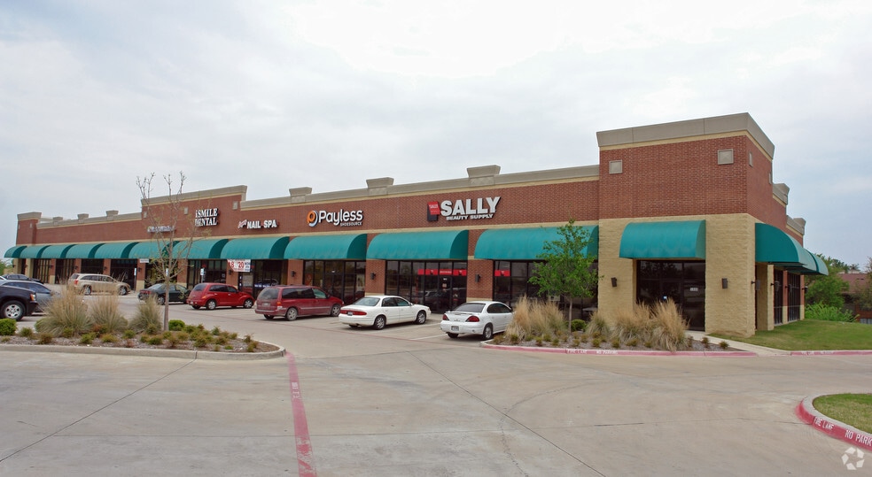 More Photos Of 5850 S Hulen St, Fort Worth Unknown For Lease