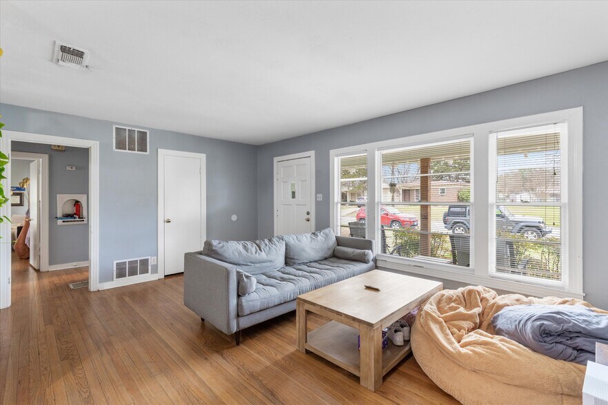 More Photos Of 4228 Winfield Ave, Fort Worth Apartments For Sale