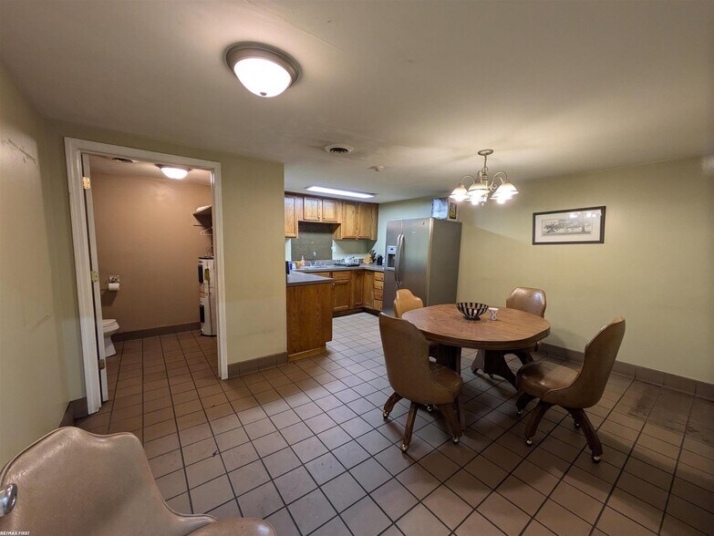 More Photos Of 35850 Utica Rd, Clinton Township General Retail For Sale