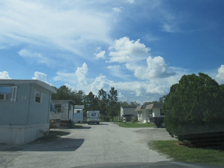 More Photos Of 6035 Norton Rd, Lakeland Manufactured Housing Mobile Home Park For Sale