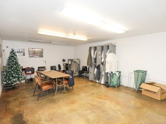 More Photos Of 133 S Old Pacific Hwy, Myrtle Creek Freestanding For Sale