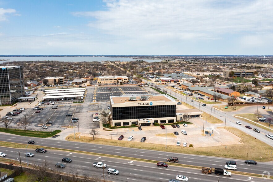 More Photos Of 6303 N Portland Ave, Oklahoma City Office For Lease