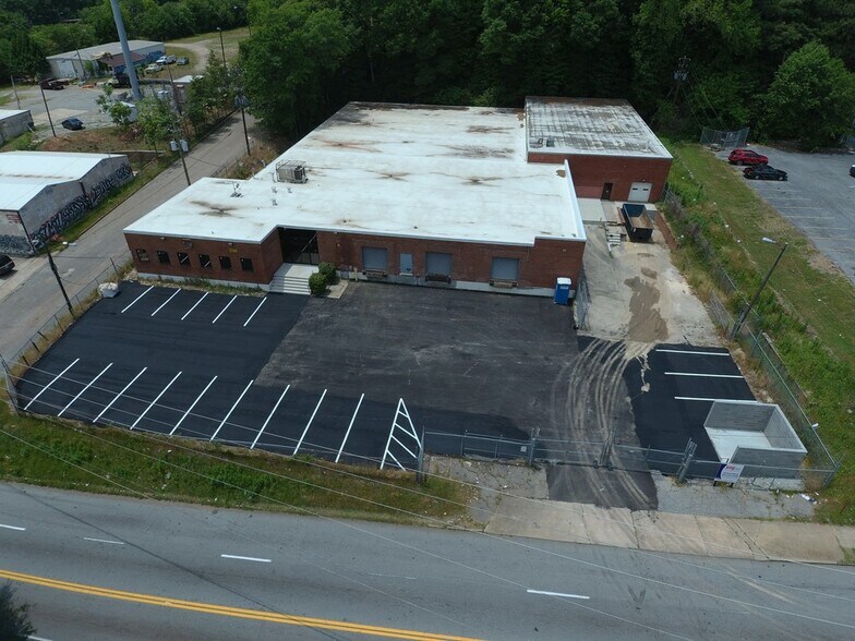 Primary Photo Of 1269 Pryor Rd, Atlanta Distribution For Lease
