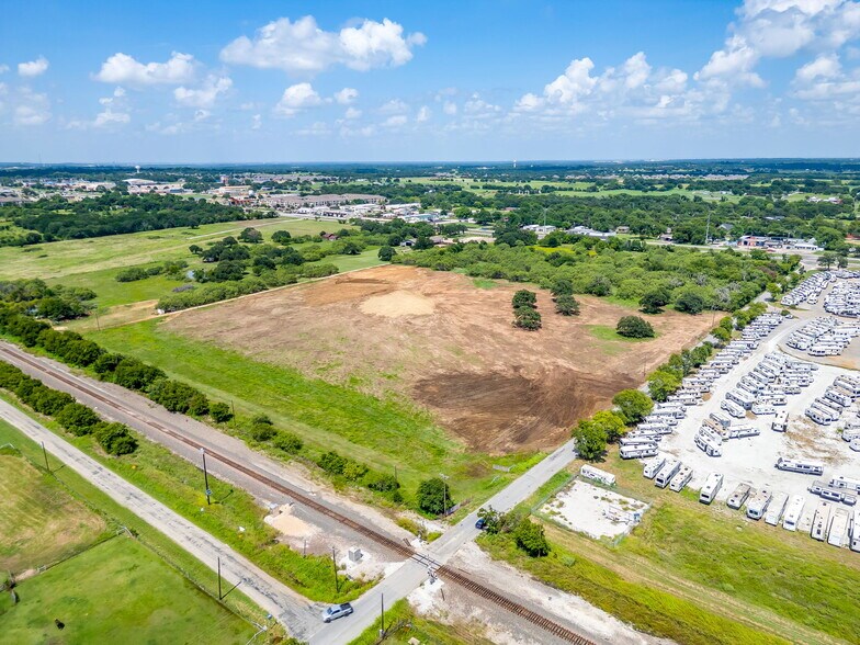 More Photos Of 200 Indian Hills Rd, Joshua Land For Sale