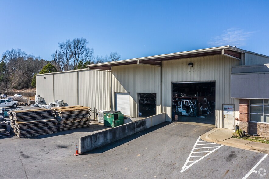 More Photos Of 9900 Maumelle Blvd, Maumelle Showroom For Sale