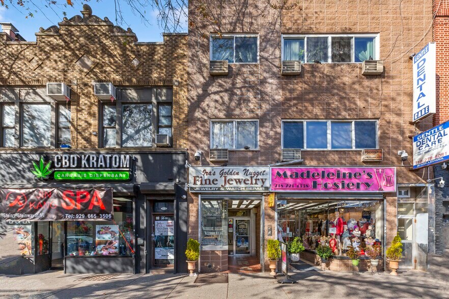 More Photos Of 30-14 Steinway St, Astoria Storefront Retail Office For Lease