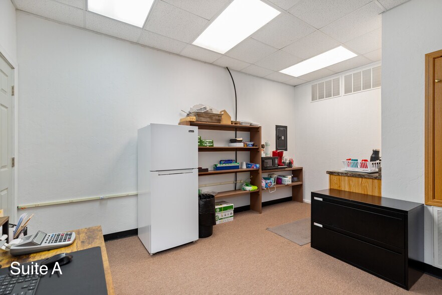 More Photos Of 19275 125 Hwy, Fairland General Retail For Sale