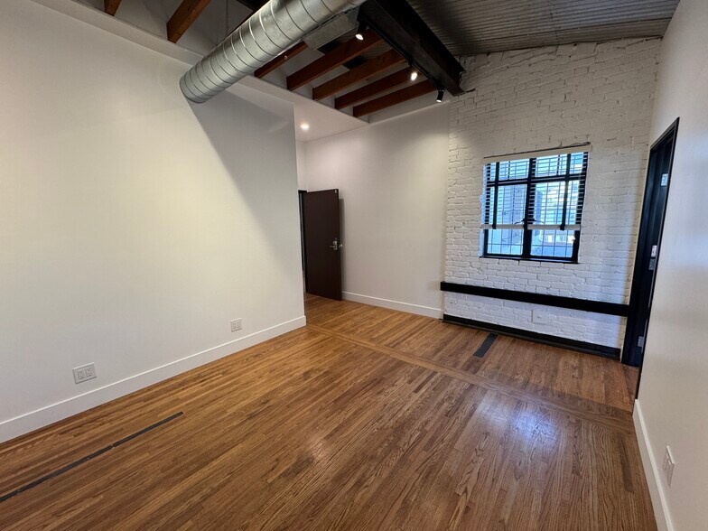 More Photos Of 6601-6613 W Sunset Blvd, Los Angeles Storefront Retail Office For Lease