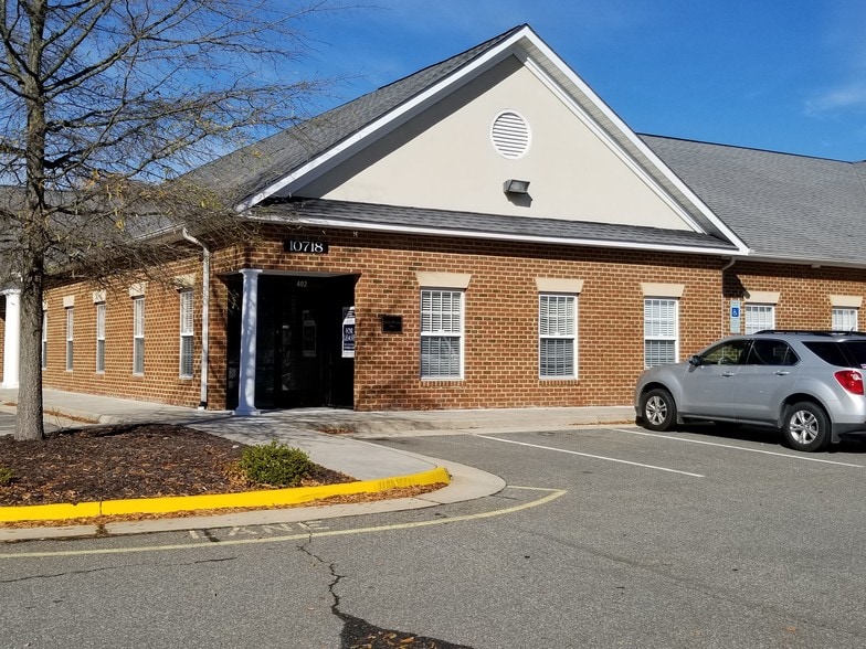 More Photos Of 10718 Ballantraye Rd, Fredericksburg Medical For Lease