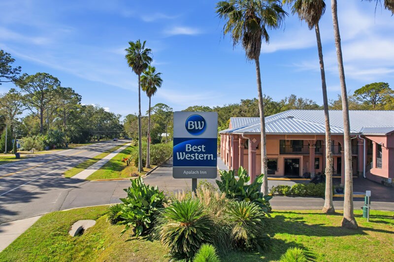 More Photos Of 249 US Highway 98, Apalachicola Hotel For Sale
