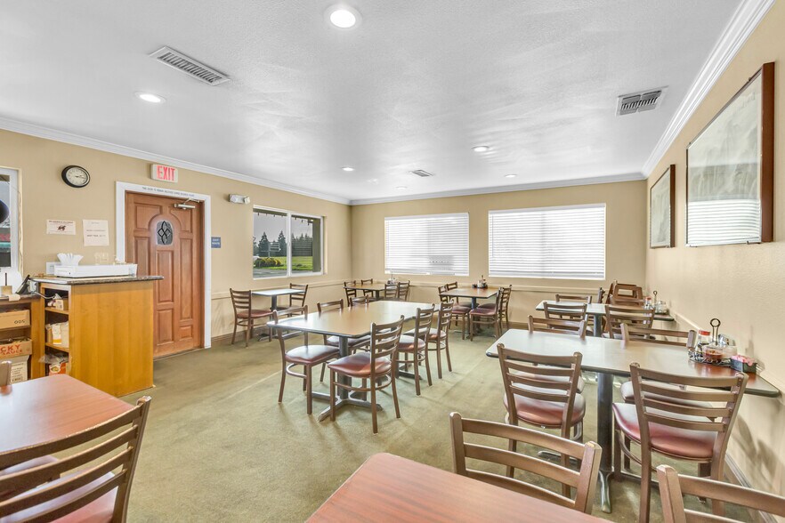 More Photos Of 9010 Grant Line Rd, Elk Grove Bar For Sale