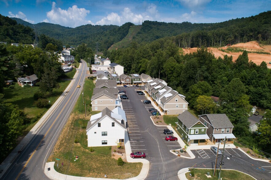 More Photos Of 4616 Little Savannah Rd, Cullowhee Apartments For Sale