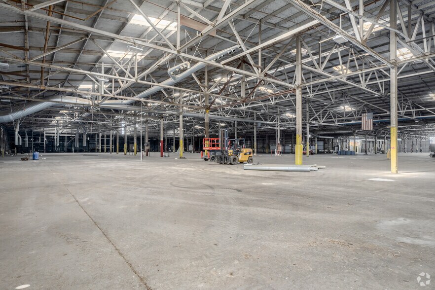 More Photos Of 1980 Kusel Rd, Oroville Manufacturing For Lease