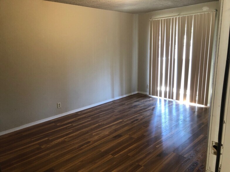 More Photos Of 1640-1650 Mill St, Eugene Apartments For Sale