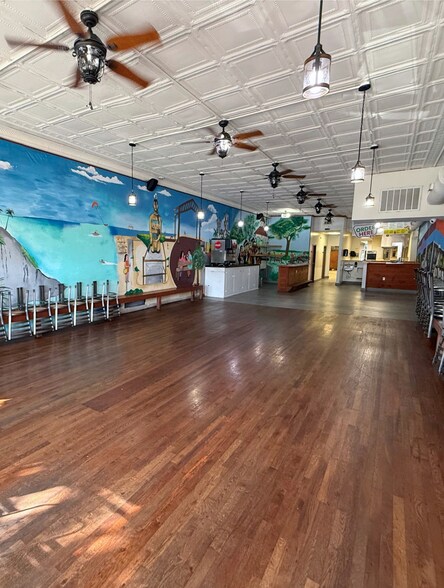 More Photos Of 123 N Main St, Fountain Inn Storefront For Sale