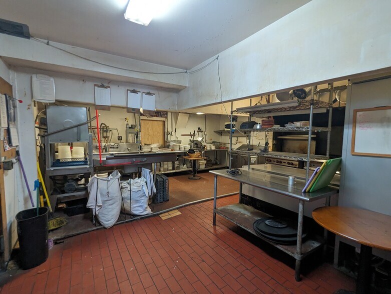 More Photos Of 17 Main St, Ballston Lake Restaurant For Lease