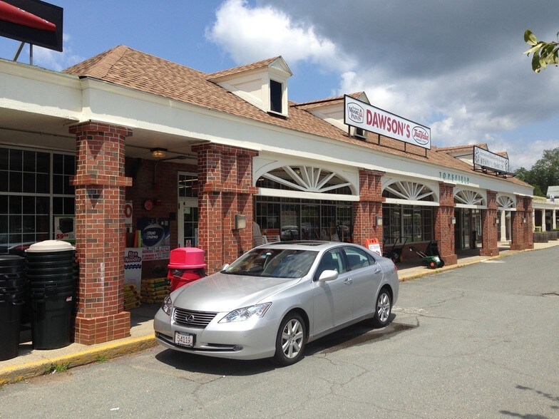 More Photos Of 30 Main St, Topsfield Storefront For Lease