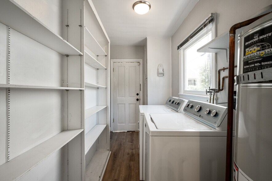More Photos Of 1620 California Ave, Santa Monica Apartments For Sale