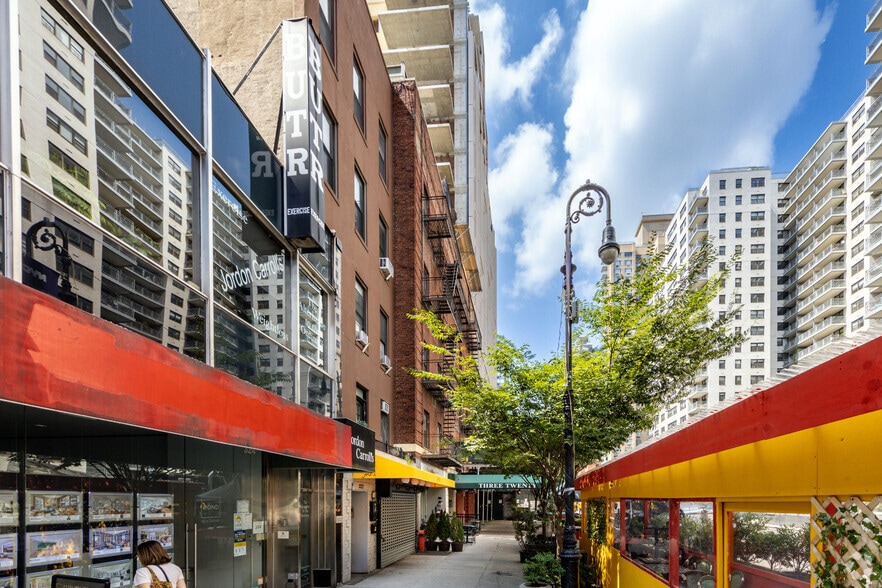 More Photos Of 320 E 86th St, New York Apartments For Lease
