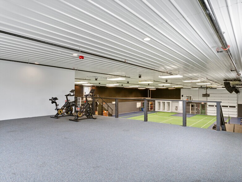 More Photos Of 22660 S Harlem Ave, Frankfort Flex For Sale