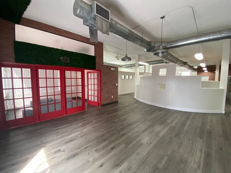 More Photos Of 215-235 S 21st Ave, Hollywood Office For Lease