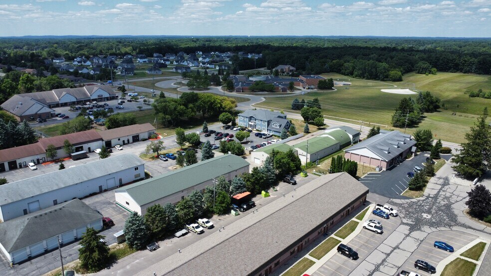 More Photos Of 10072-10094 Colonial Industrial Dr, South Lyon Manufacturing For Lease