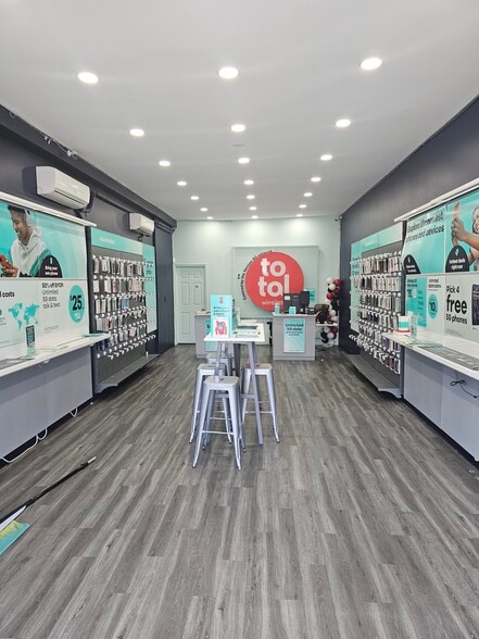 More Photos Of 126-03 Merrick Blvd, Jamaica Storefront For Lease