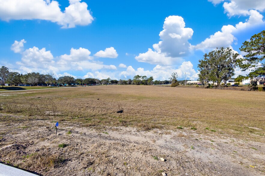 More Photos Of 11694 Research Dr, Alachua Medical For Lease