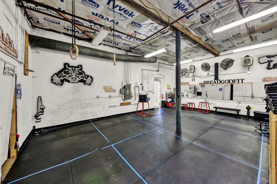 More Photos Of 24 Johnes St, Newburgh Light Manufacturing For Lease
