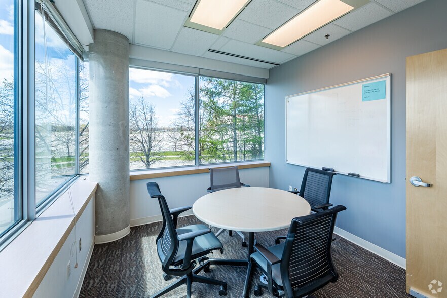 More Photos Of 750 & 770 Palladium Dr, Ottawa Unknown For Lease