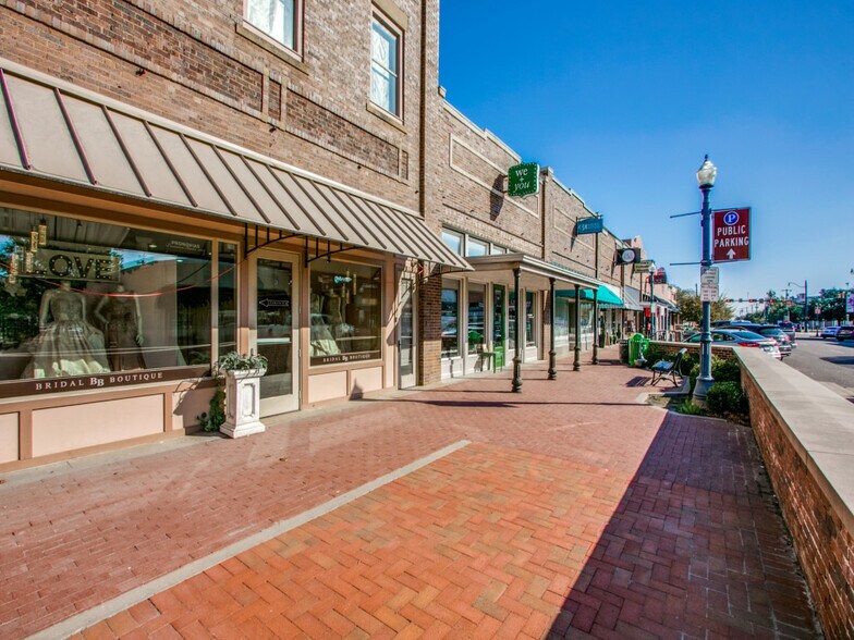 More Photos Of 391-347 E Main St, Lewisville Apartments For Sale