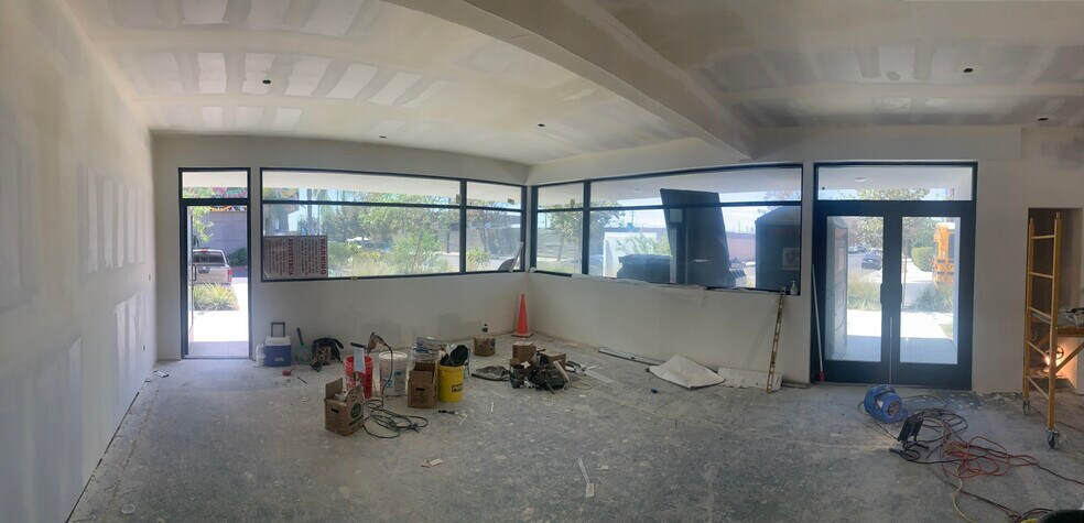 More Photos Of 2223-2231 W 5th St, Santa Ana Unknown For Lease
