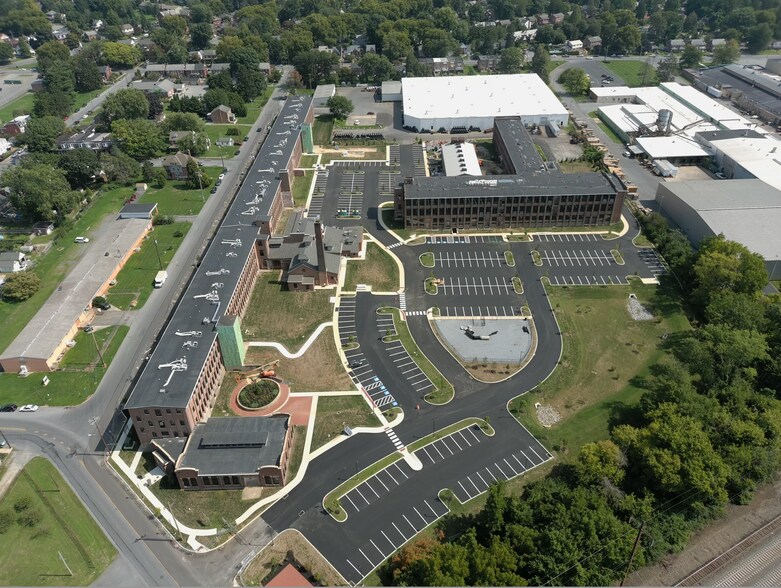 More Photos Of 701 Martha Ave, Lancaster Unknown For Lease