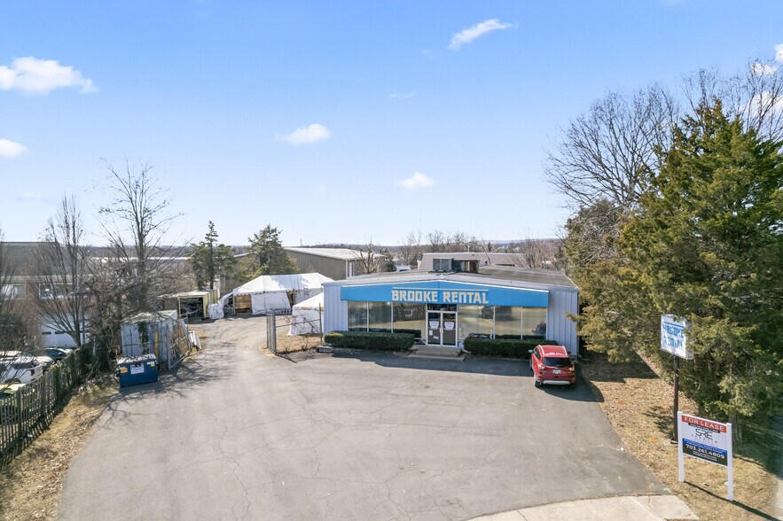 More Photos Of 309 Parker Ct SE, Leesburg Freestanding For Lease