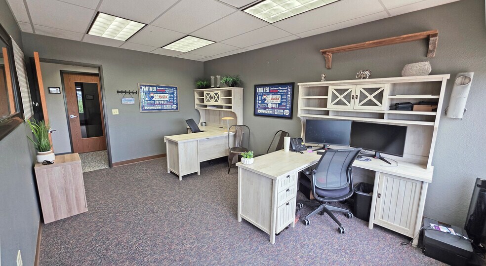 More Photos Of 12265 Oracle Blvd, Colorado Springs Coworking Space