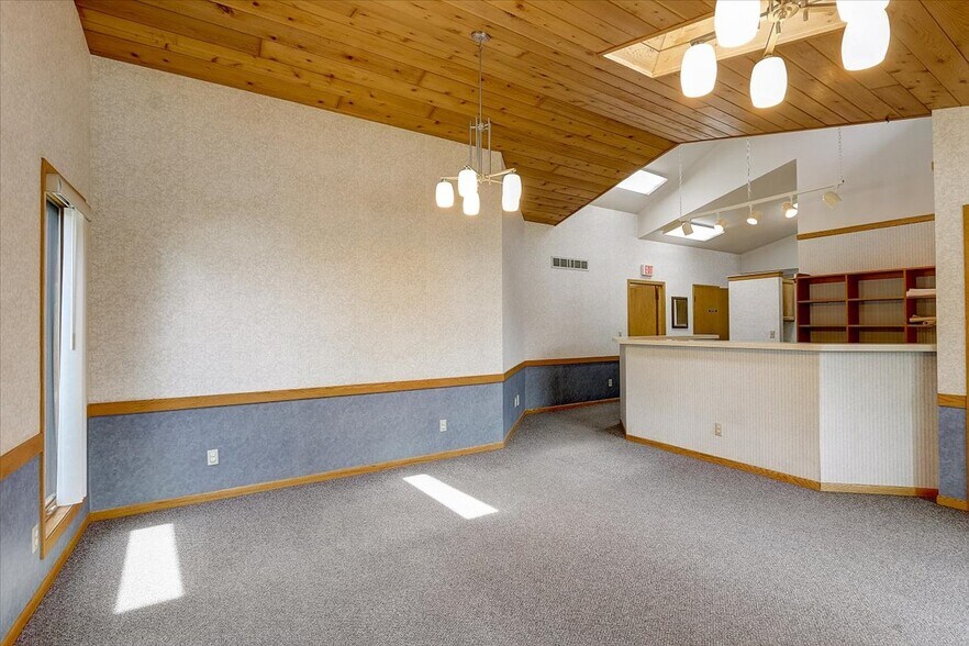 More Photos Of 111-113 Depot, Johnson Creek Medical For Sale