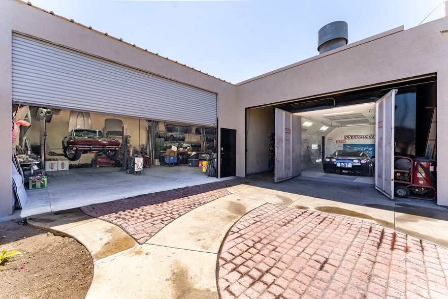 More Photos Of 411 S Harbor Blvd, Santa Ana Auto Dealership For Sale