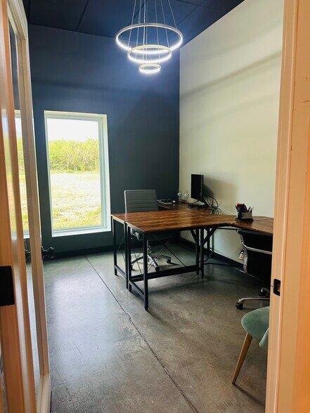 More Photos Of 536 US-64, Beebe Office For Sale