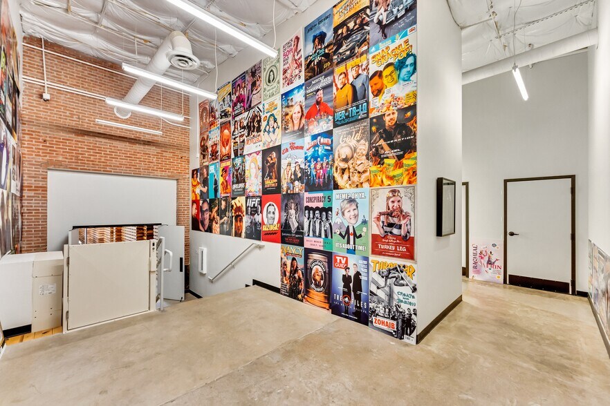 More Photos Of 122 S Main St, Fort Worth Office For Sale