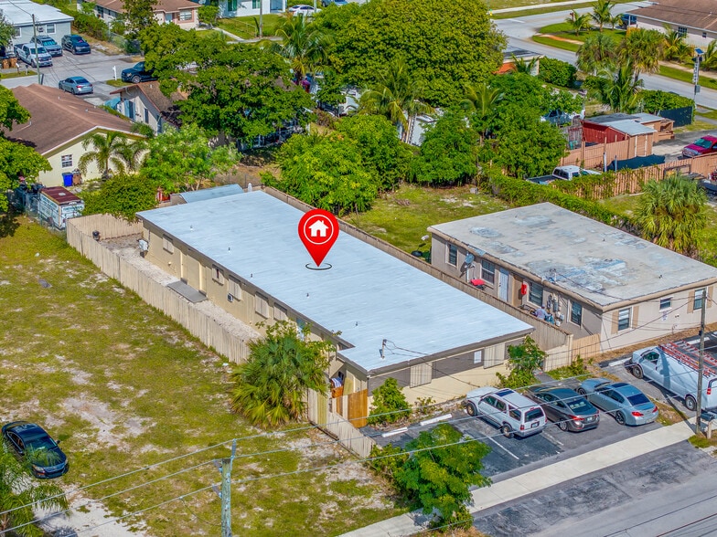 More Photos Of 223 SW 5th Ct, Deerfield Beach Multifamily For Sale