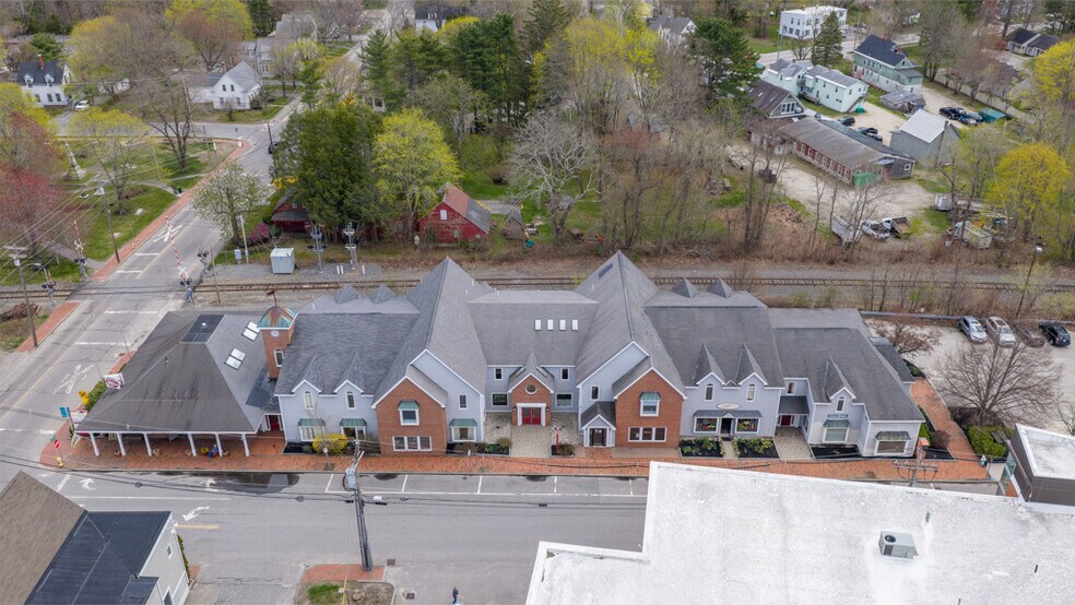 Primary Photo Of 5 Depot St, Freeport Storefront Retail Office For Sale
