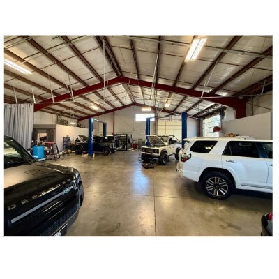 More Photos Of 940 SE 9th St, Bend Warehouse For Lease