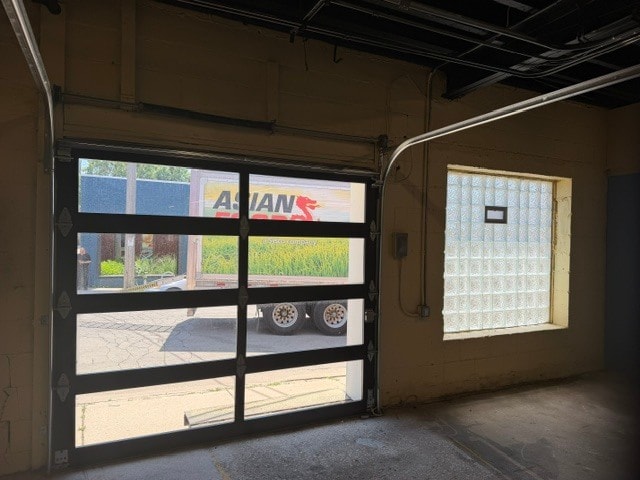 More Photos Of 2197 S Kinnickinnic Ave, Milwaukee Storefront Retail Office For Lease