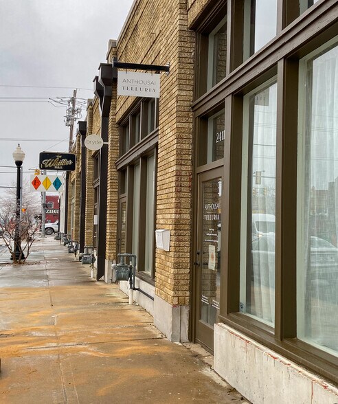 More Photos Of 2403-2411 E Admiral Blvd, Tulsa Storefront For Lease